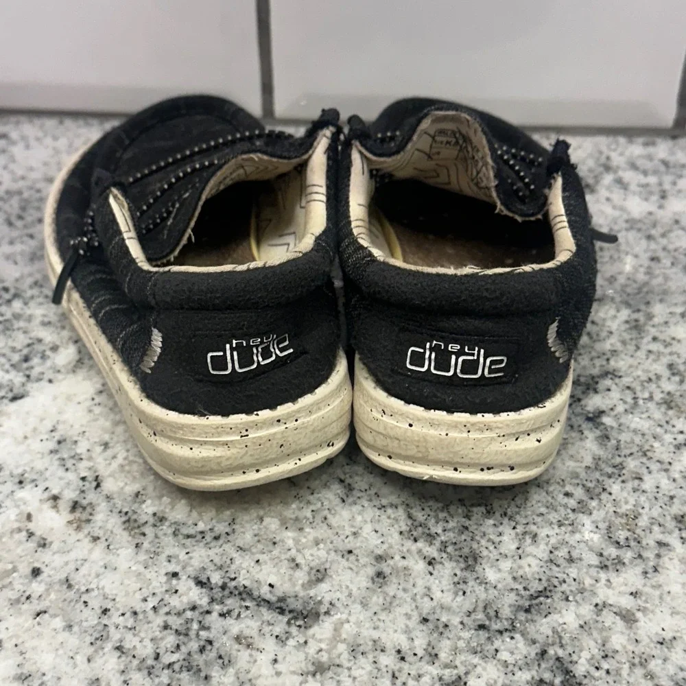 Hey Dude Toddler 8 Wally Stretch Black Slip On Loafers Speckled Sole Casual